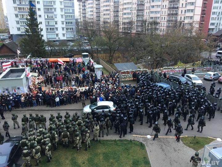 «Цинично использовали в своих целях факт смерти Романа Бондаренко». В МВД прокомментировали воскресные акции 