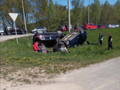 Появились подробности аварии на дороге Солигорск – Дубеи, где на Радуницу опрокинулось два авто