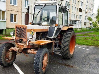 Выпил и сел за руль – в Солигорске задержан водитель трактора в сильном алкогольном опьянении