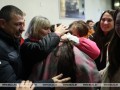 ФОТОФАКТ: Эвакуированных из Газы белорусов с их семьями встретили в Минске